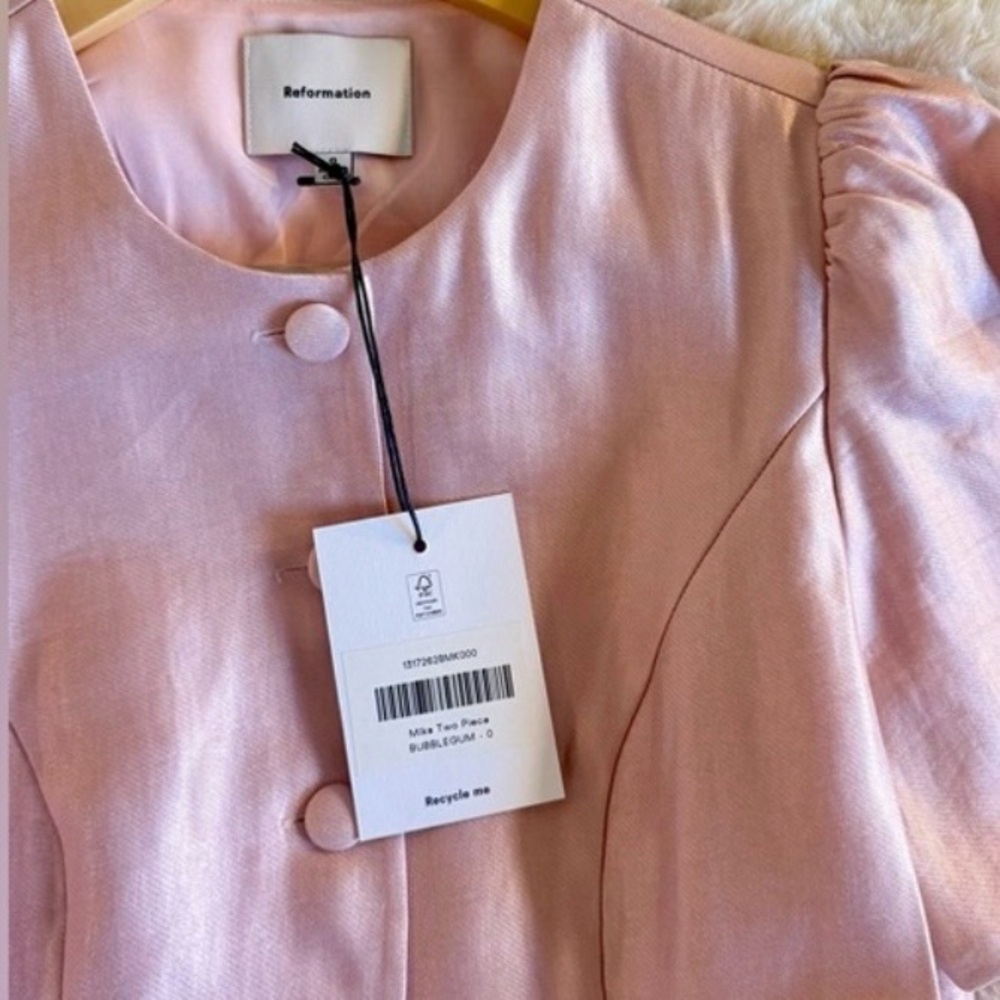 Reformation Mika Two Piece In Bubblegum, brand new, No flaws, without tags. - Picture 9 of 10